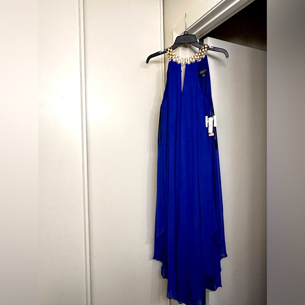 BETSY & ADAM Formal Dress